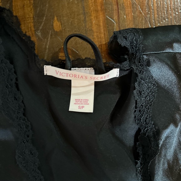 Victoria Secret Satin Robe Small - Picture 4 of 5